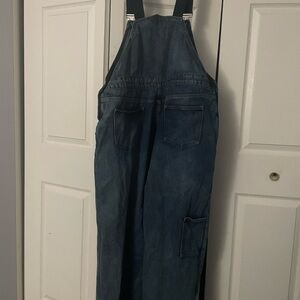 Size XL overalls I fit a size large and their huge on me
